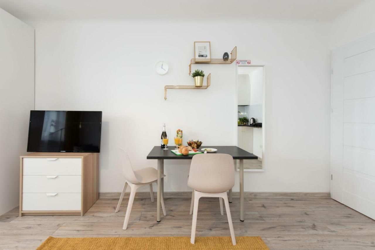 Superapart Belwederska A Ministudio, Balcony, Kitchen, Pet-Friendly, Tv & Wifi Varsóvia Exterior foto